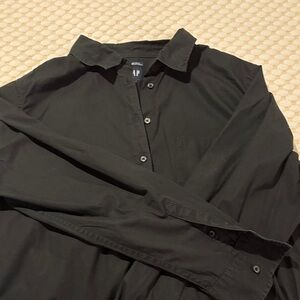 GAP Charcoal Button-Up Shirt